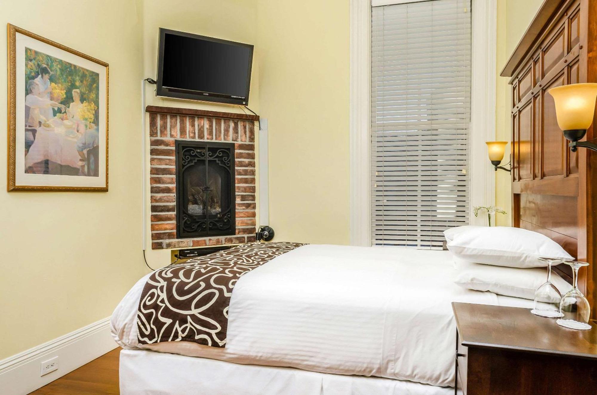 Hotel Napa Valley, Ascend Hotel Collection エクステリア 写真